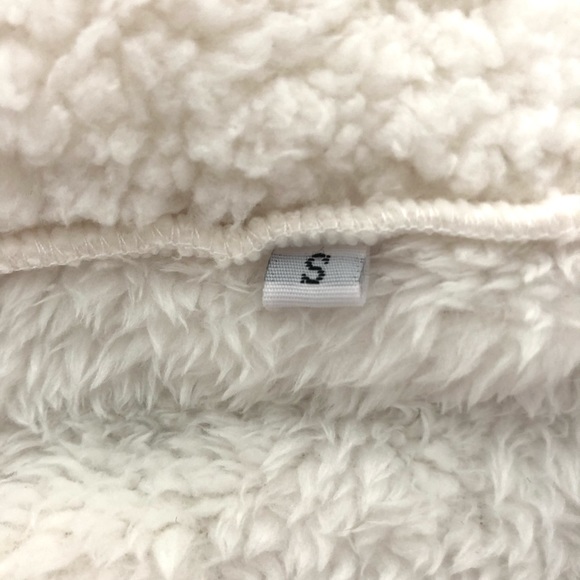 ❤️Host Pick ❤️ Faux Sherpa Teddy Jacket - Picture 6 of 9